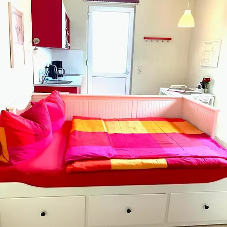 Senfbude - Klein Aber Fein - Wunderschoenes Studio-apartment Mit Terrasse Und Stellplatz アパート